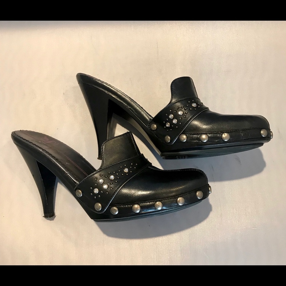 Cole Haan & Nike Air Gastonia Platform Mules! Cool